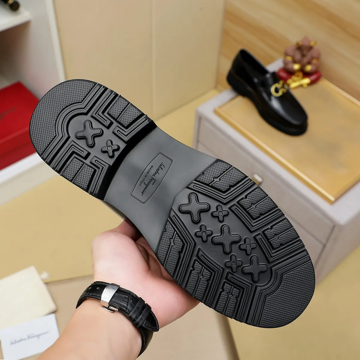 Men's shoes 💰500 Ferragamo [Ferragamo] top imported suit men's shoes 💯Original copy of the official website, product materials: selected imported embossed calfskin + luxury hardware buckle accessories ~ imported water-dyed cow 🐂 leather lining. Strong three-dimensional visual effect, original combination outsole, multiple colors available😘 Size: 38-44 (.45.46.4. Customized)